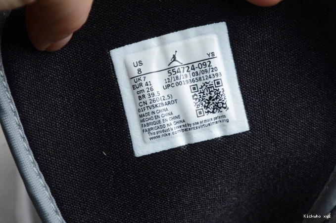 554724-092 Jordan AIR 1 Grey Smoke Mid Light 0816